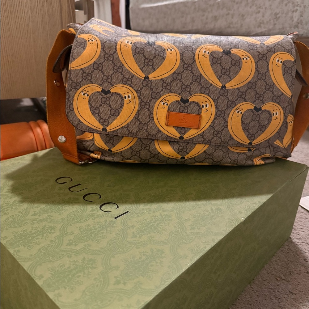 Gucci x Nina Dzyvuska GG supreme banana  diaper bag